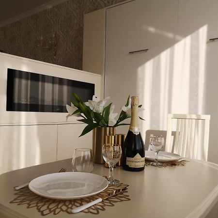 Lux Apartment,10 Фонтана,До Моря 5 Минут Odessa Exterior foto